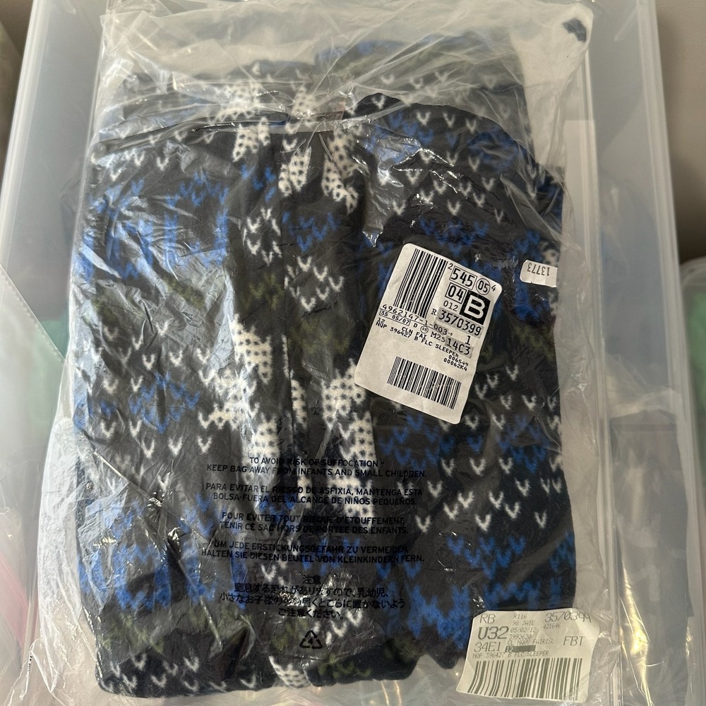 Lands End Kids Navy Fair Isle Snowflake Fleece Footed One Piece Pajamas Size 12 - Picture 3 of 7